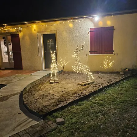 Les D'estelle Guécélard